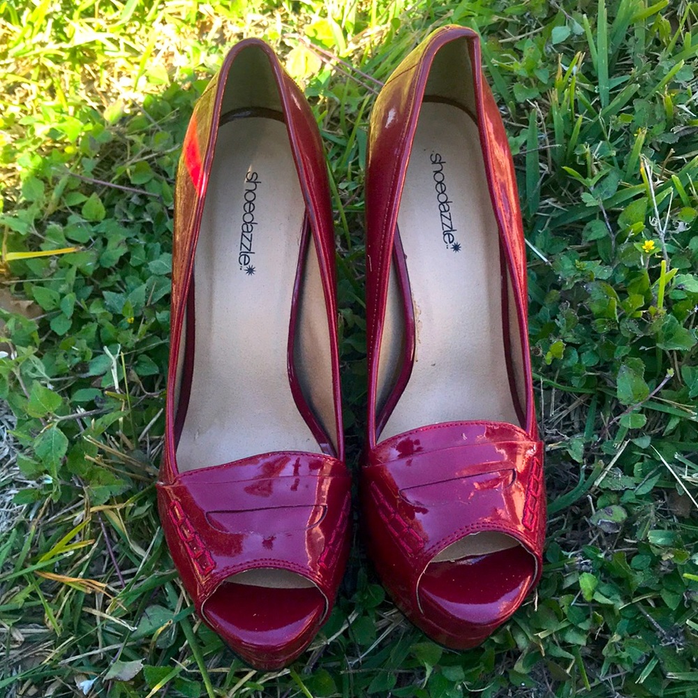 Shoe Dazzle Jealin Platform Heels